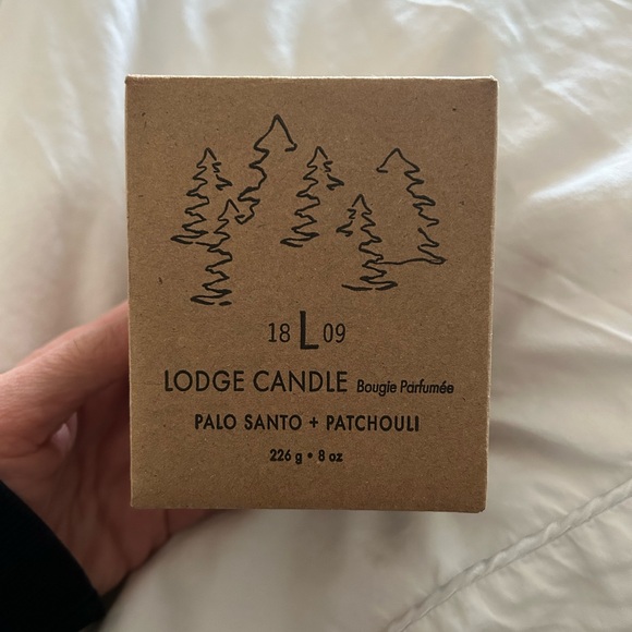 NWT Free People Lodge Candle - Palo Santo & Patchouli - Picture 3 of 3